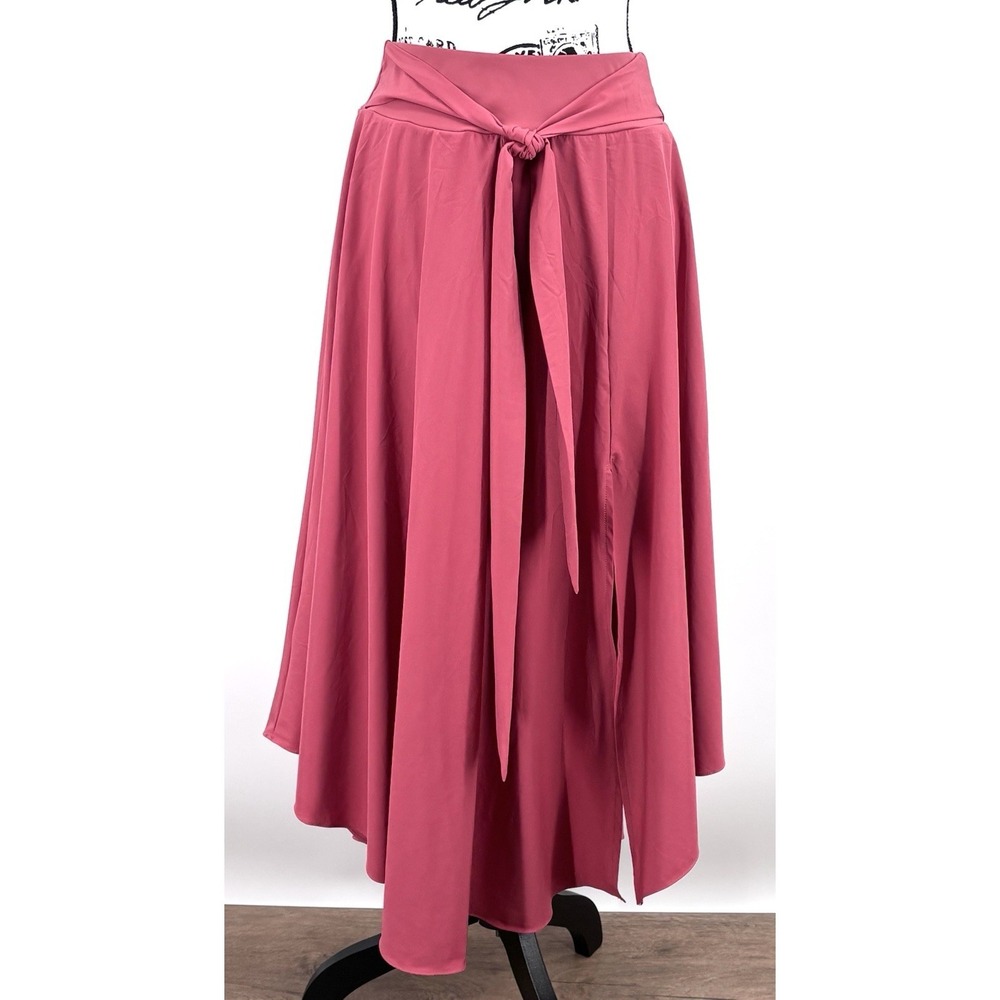 Halara Breezeful Midi Skort Size Medium Kapok Red Tie Waist Built In Shorts NWT